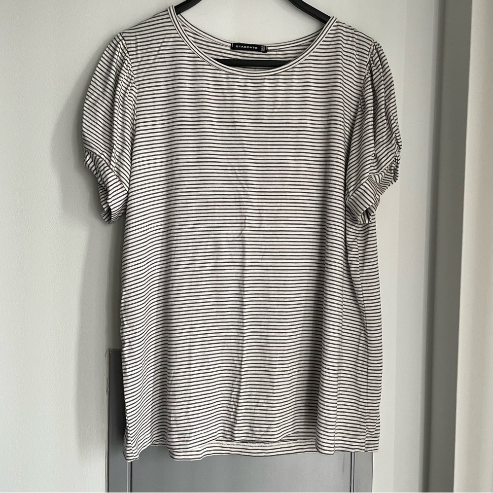 💗 STACCATO Black And White Stripe Short Sleeve T-shirt